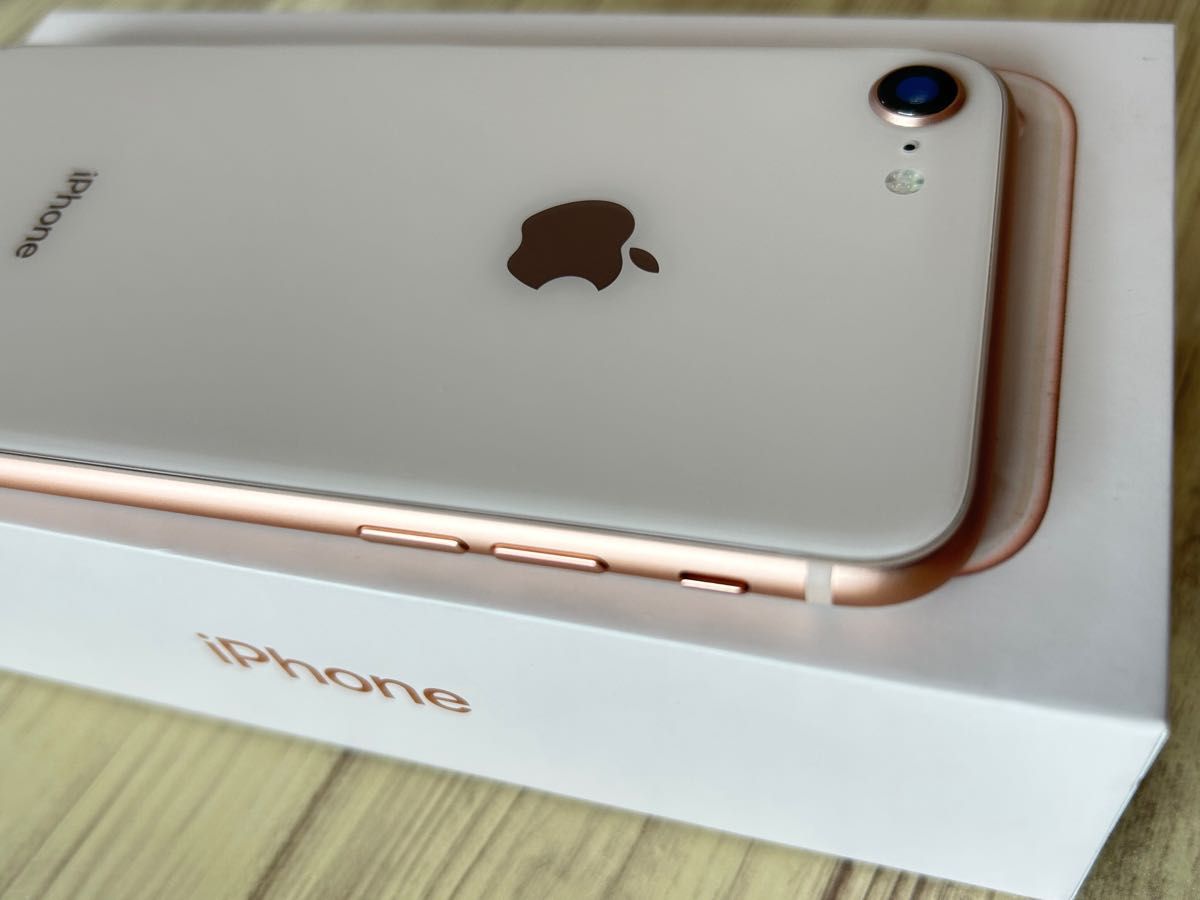 iPhone8 ゴールド 64GB  SIMロック解除 Apple GOLD