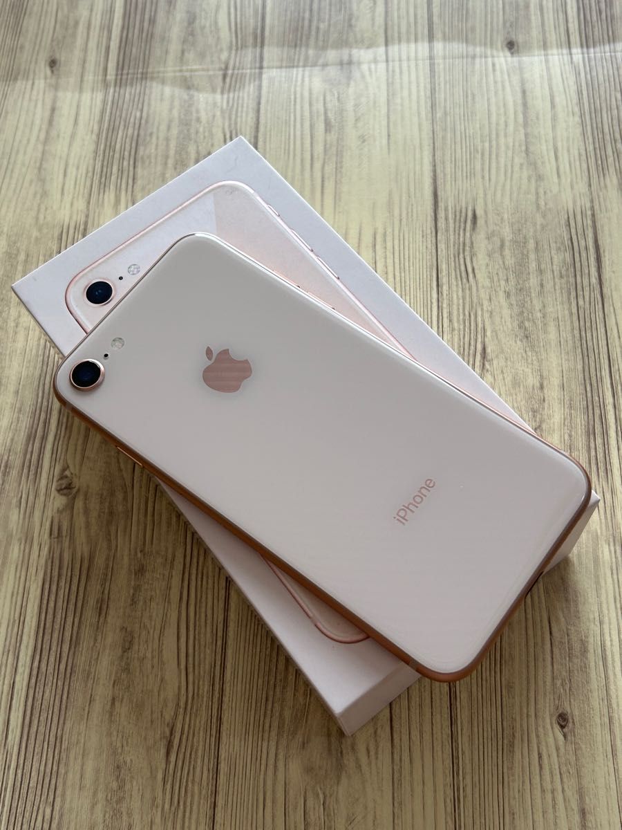 iPhone8 ゴールド 64GB  SIMロック解除 Apple GOLD