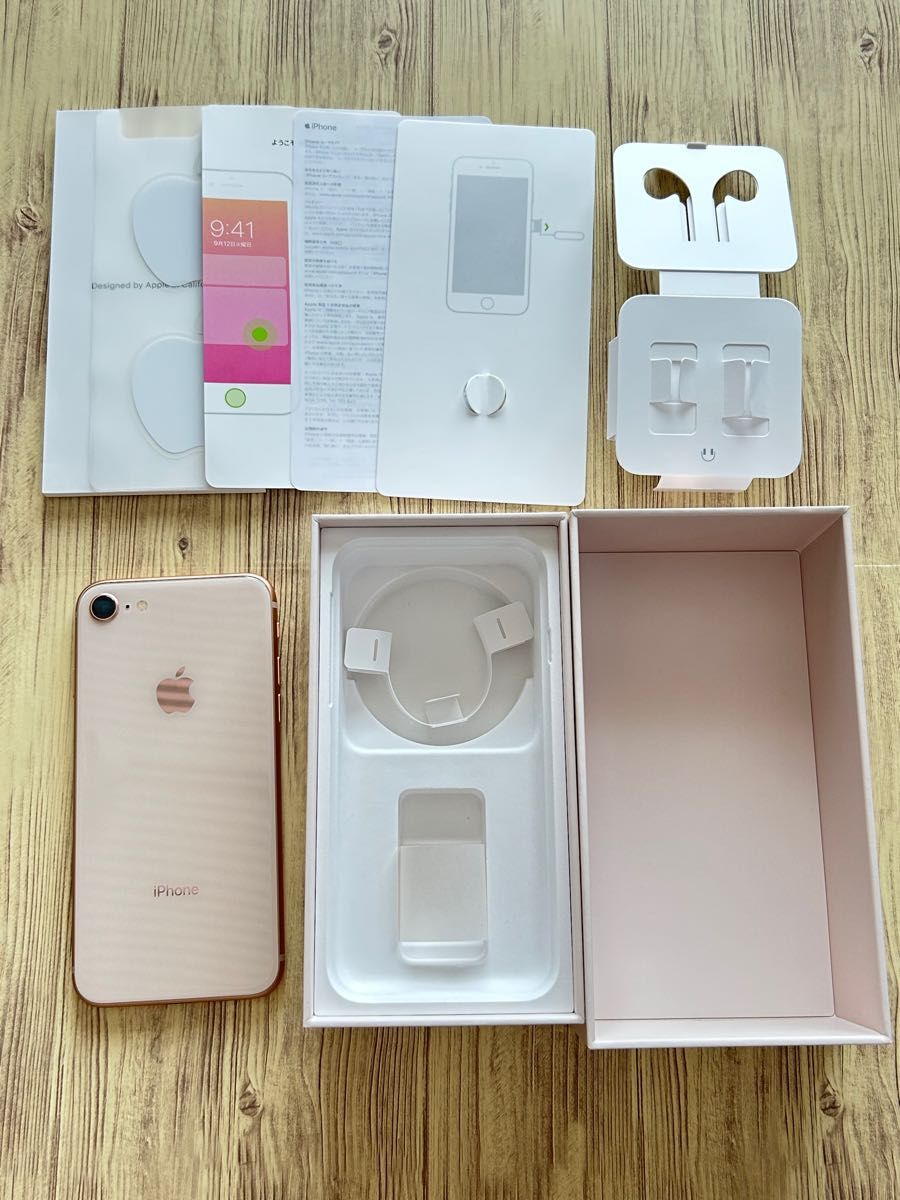 iPhone8 ゴールド 64GB  SIMロック解除 Apple GOLD