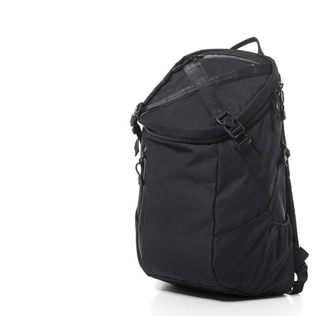 着用数回 状態良し 廃盤カラー narifuri タクティカル バックパック　BLACK TACTICAL BACKPACK NF736 ナリフリ黒　自転車 リュック_画像4