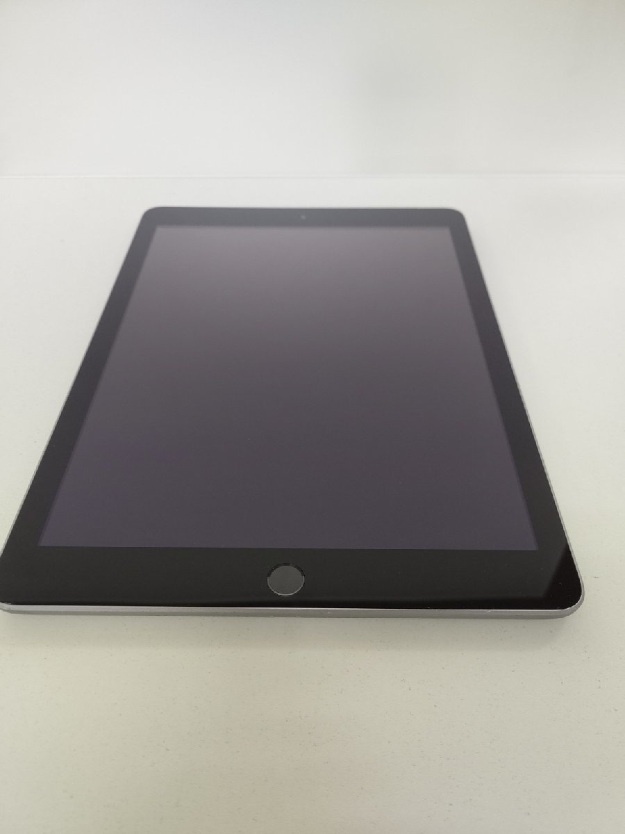 送料当店負担　SIMフリー　iPad（第5世代） Cellular 32GB スペースグレイ