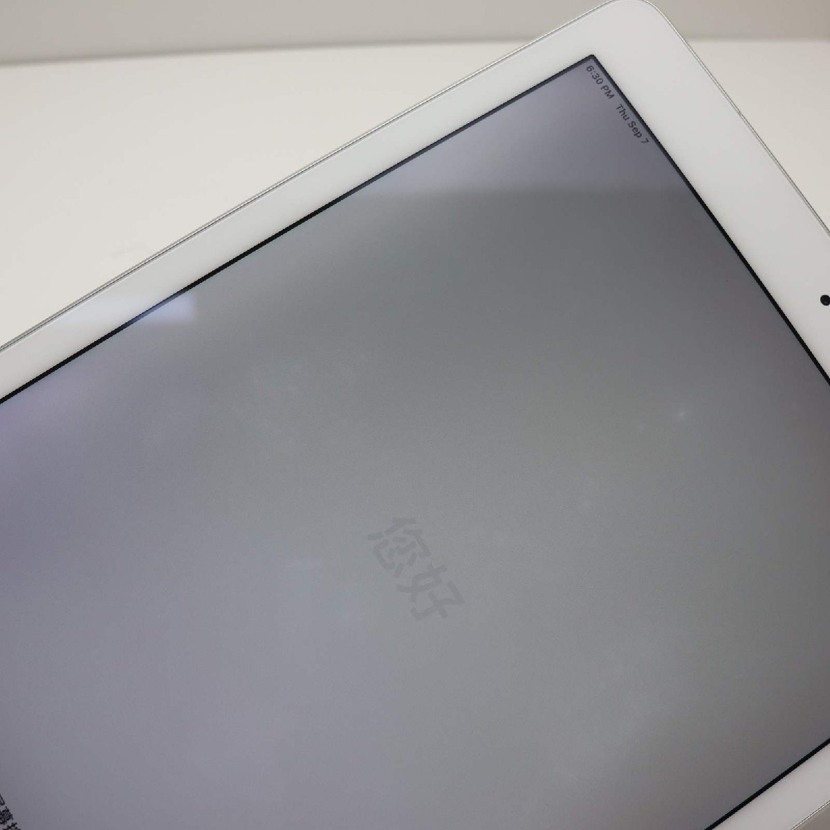 美品 SIMフリー iPad Pro 9.7インチ 128GB シルバー タブレット 白ロム 中古 即日発送 Apple あすつく 土日祝発送OK_画像3