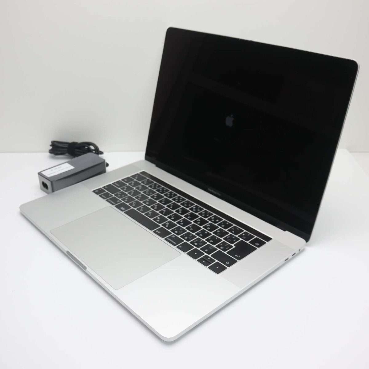 超美品 MacBook Pro 2017 15インチ 第7世代 Core i7 16GB SSD 1TB ノートパソコン Apple 中古 即日発送 あすつく 土日祝発送OK_画像1