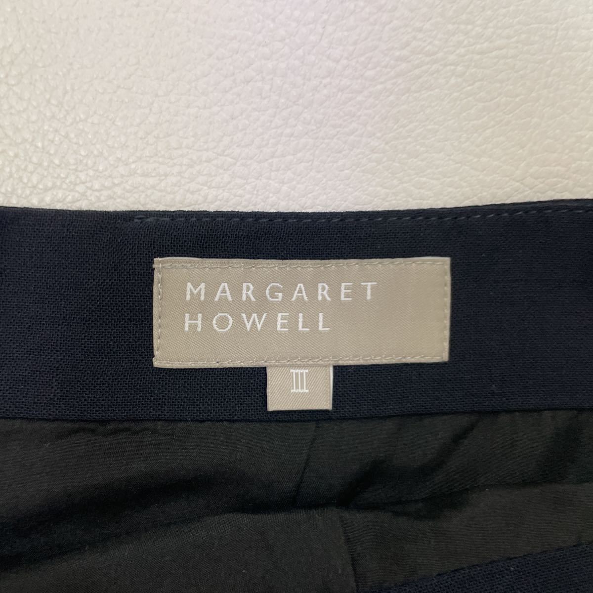 261 MARGARET HOWELL マーガレットハウエル サイドポケット フレア スカート 薄地 ウール サイズ3 日本製 バックジップ ネイビー 30913R_画像3