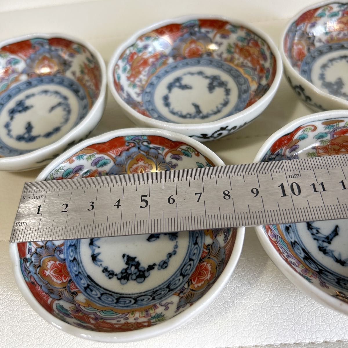 三洋陶器 龍峰窯 金彩獅子牡丹 小皿揃 5枚セット 小鉢 豆皿 古 三洋陶器 龍峰窯 金彩獅子牡丹 小皿揃 5枚セット 小鉢 豆皿 古