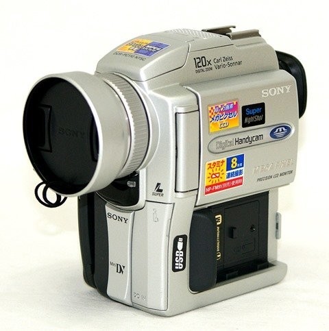 (品)SONY ソニー デジタルビデオカメラ DCR-PC110 miniDVのサムネイル