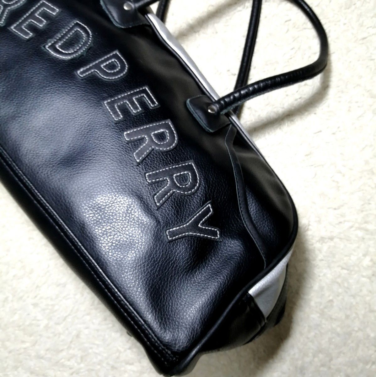 フレッドペリー FRED PERRY 黒 レザー ボストンバッグ ブラック 人気