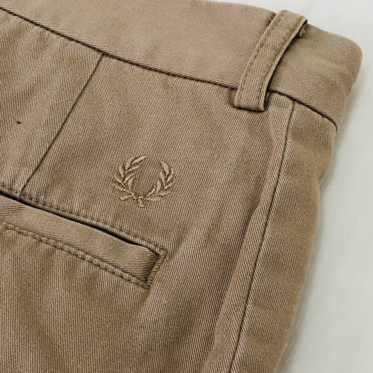 k0568 superior article FRED PERRY Fred Perry men's chinos S beige cotton 100% Logo embroidery lining check pattern all-purpose simple tei Lee casual 