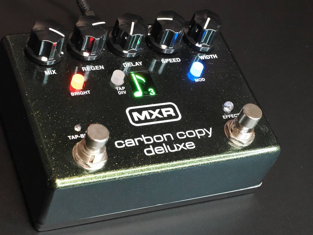 MXR M292 CARBON COPY DELUXE ANALOG DELAY 中古 MXR エムエックスアール アナログディレイ おまけ：OYAIDE オヤイデ パッチケーブル_画像2