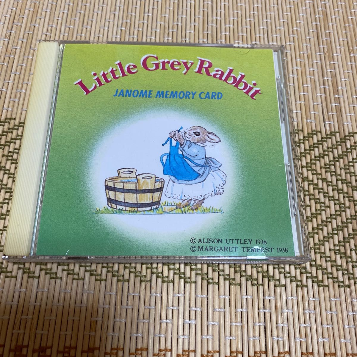 ジャノメミシン 刺繍 メモリーカード 5 little grey Rabbit ジャノメミシン 刺繍 メモリーカード 5 little grey Rabbit