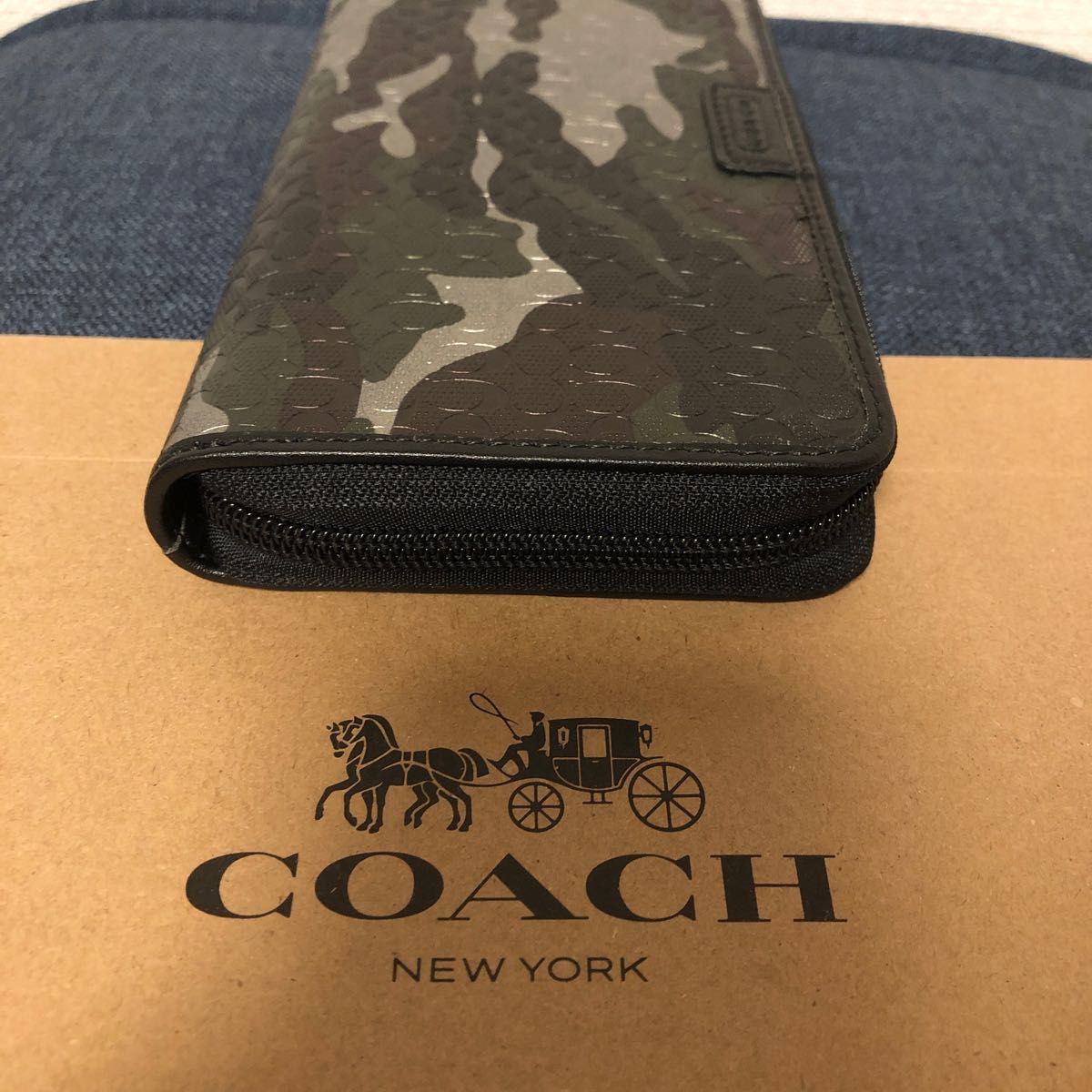 ☆新品未使用☆COACH コーチ長財布 ラウンドファスナー　迷彩柄　型番F74546