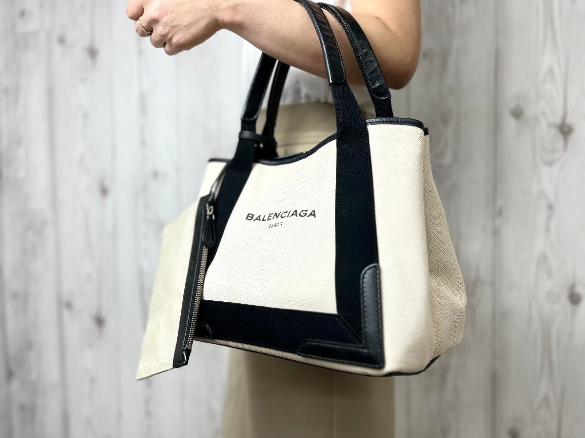 極美品 BALENCIAGA バレンシアガ ネイビーカバス S ハンドバッグ