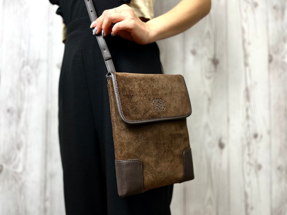 ヤフオク! - 極美品 LOEWE ロエベ アナグラム ショルダーバッグ