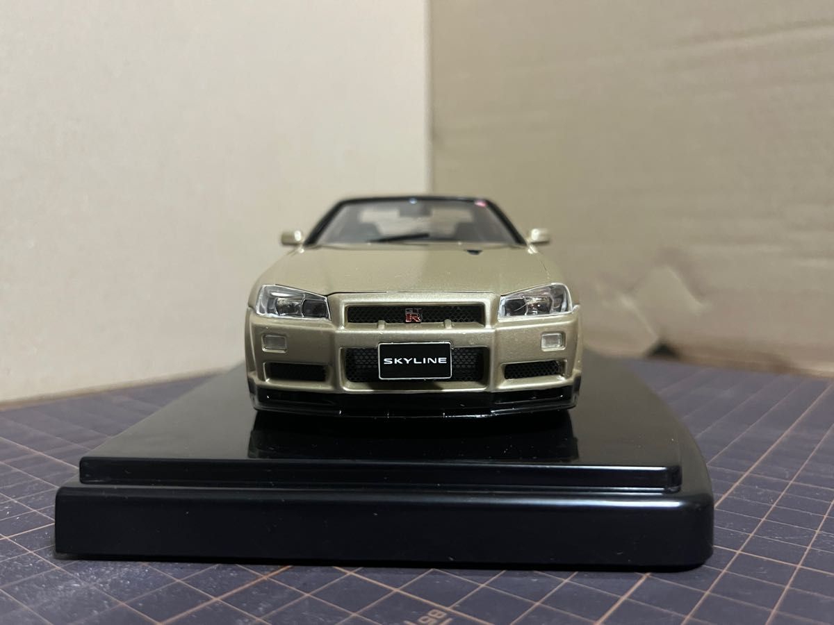 アオシマ 1/24 完成品 プラモデル スカイラインGT-R GF-BNR34 M