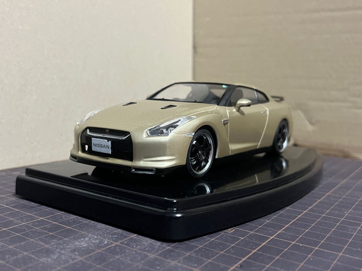 アオシマ 1/24 プラモデル　完成品　日産　R35 GT-R CBA-R35 Spec-V 