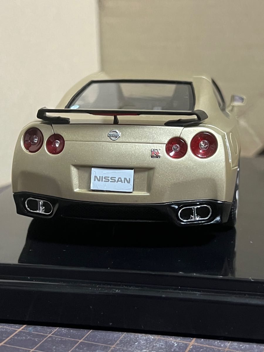 アオシマ 1/24 プラモデル　完成品　日産　R35 GT-R CBA-R35 Spec-V 