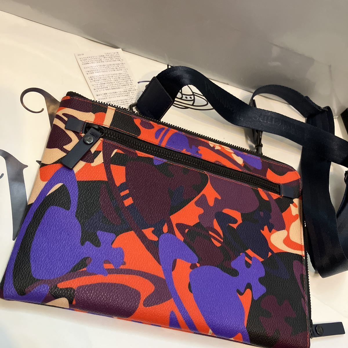 送料込●新品●価29700円 Vivienne Westwood サコッシュバッグ オーブ柄 赤青マルチB 塩ビ×牛革 ヴィヴィアンウエストウッド ビビアン_画像1