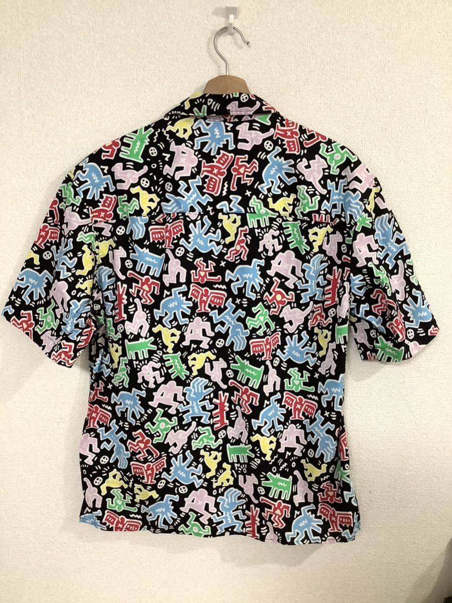 H&M keith haring キースヘリング　総柄　半袖シャツ　コットンシャツ　ブラック　アート　グラフティー　古着　セレクト_画像2