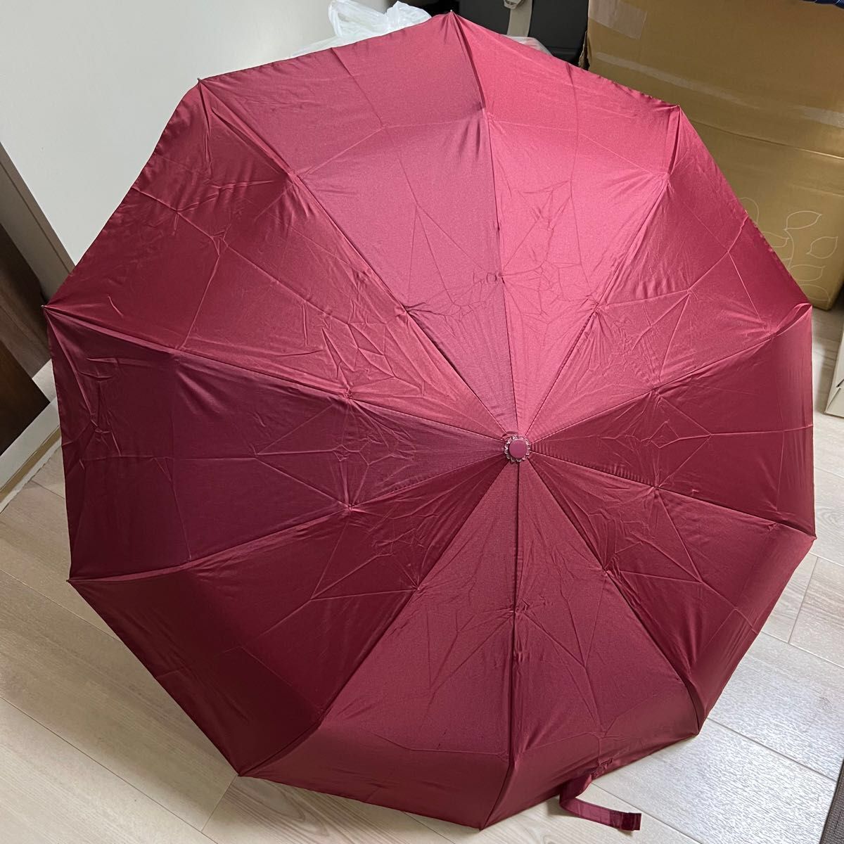 LEDライト付き折りたたみ傘　自動開閉　赤　ワインレッド　日傘雨傘兼用