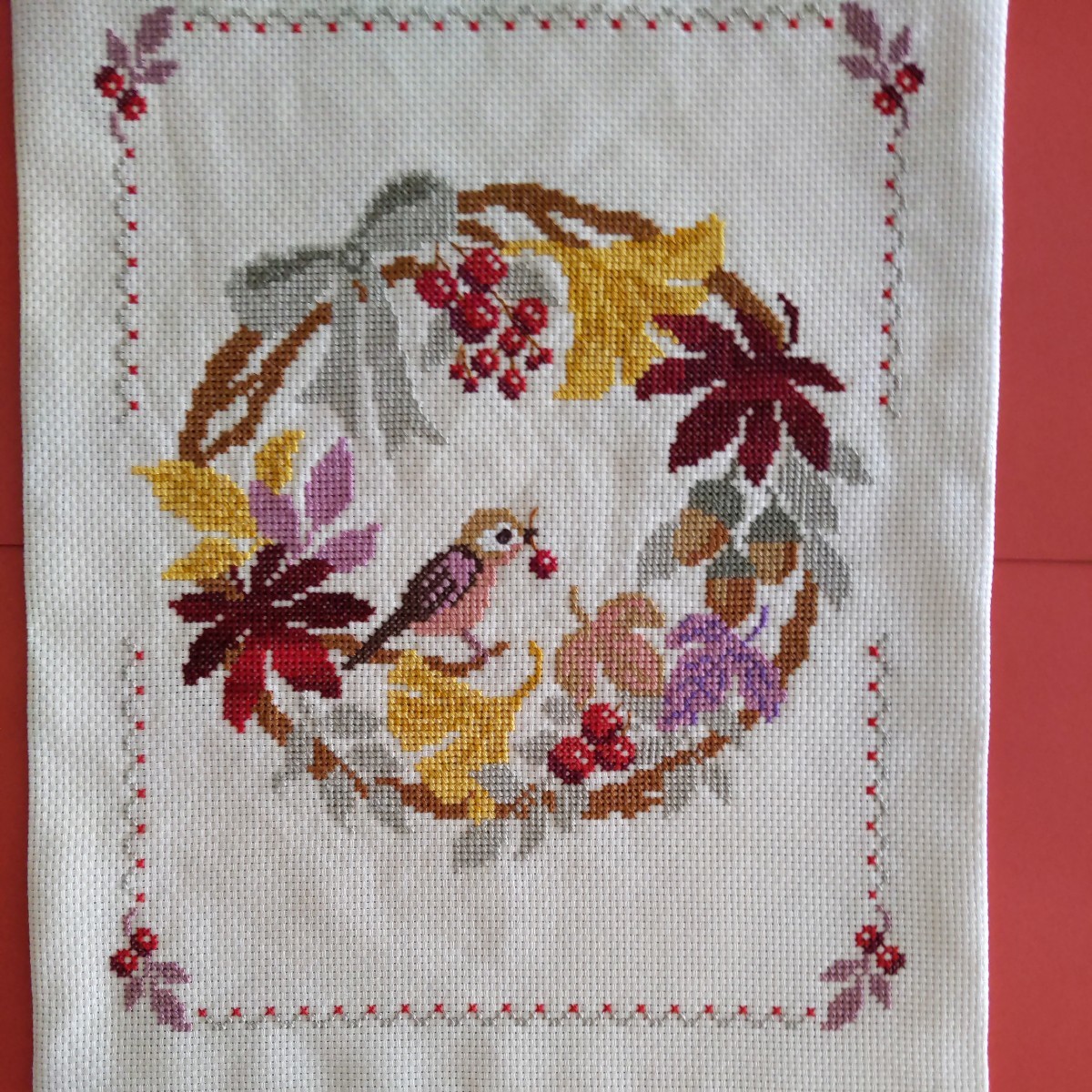 クロスステッチ刺繍完成品(紅葉)|Yahoo!フリマ(旧PayPayフリマ) クロスステッチ刺繍完成品(紅葉)|Yahoo!フリマ(旧PayPayフリマ)