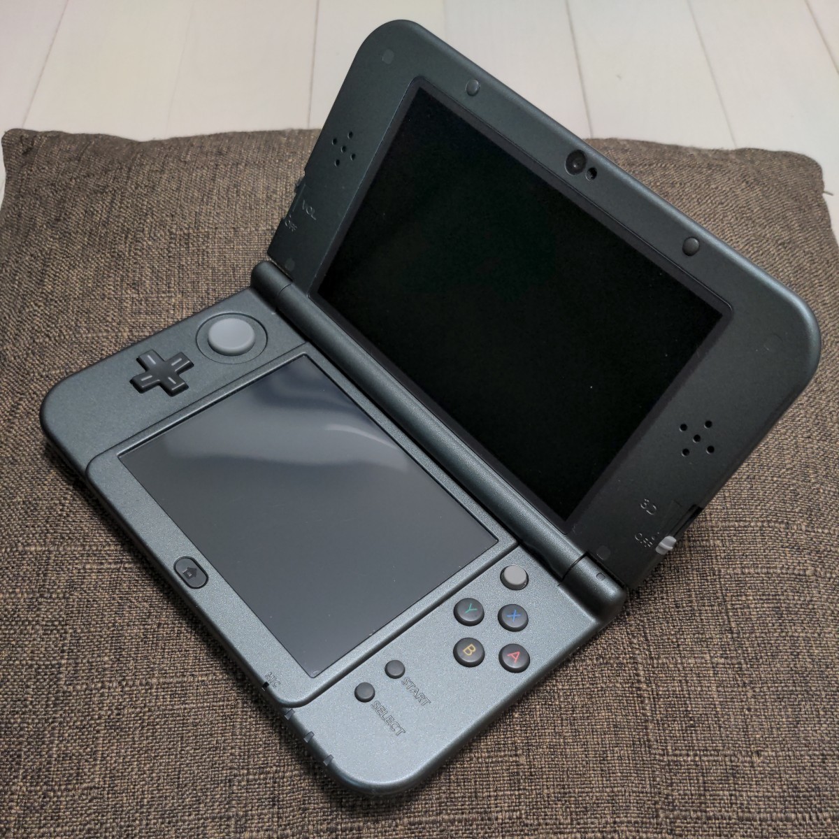 【美品】Newニンテンドー3DS LL メタリックブラック ACアダプタセット_画像5