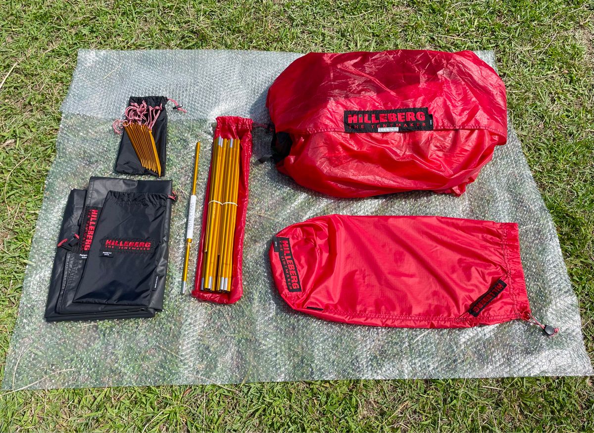 HILLEBERG ヒルバーグ Unna ウナ Red レッド フットプリント付 HILLEBERG ヒルバーグ Unna ウナ Red レッド フットプリント付