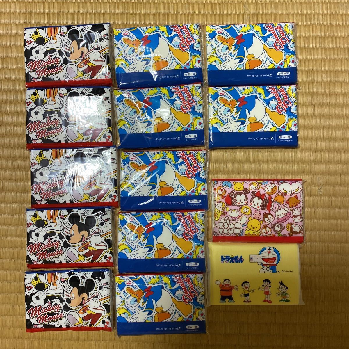 ポケットティッシュ14個セット　ミッキーマウス&ドナルドダック&ドラえもん_画像1