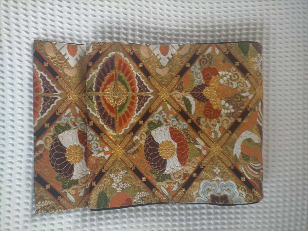 名門　龍村美術織物　　　正絹袋帯　　　縁起の良い柄行きの袋帯　　　厚手でさすが龍村の逸品です
