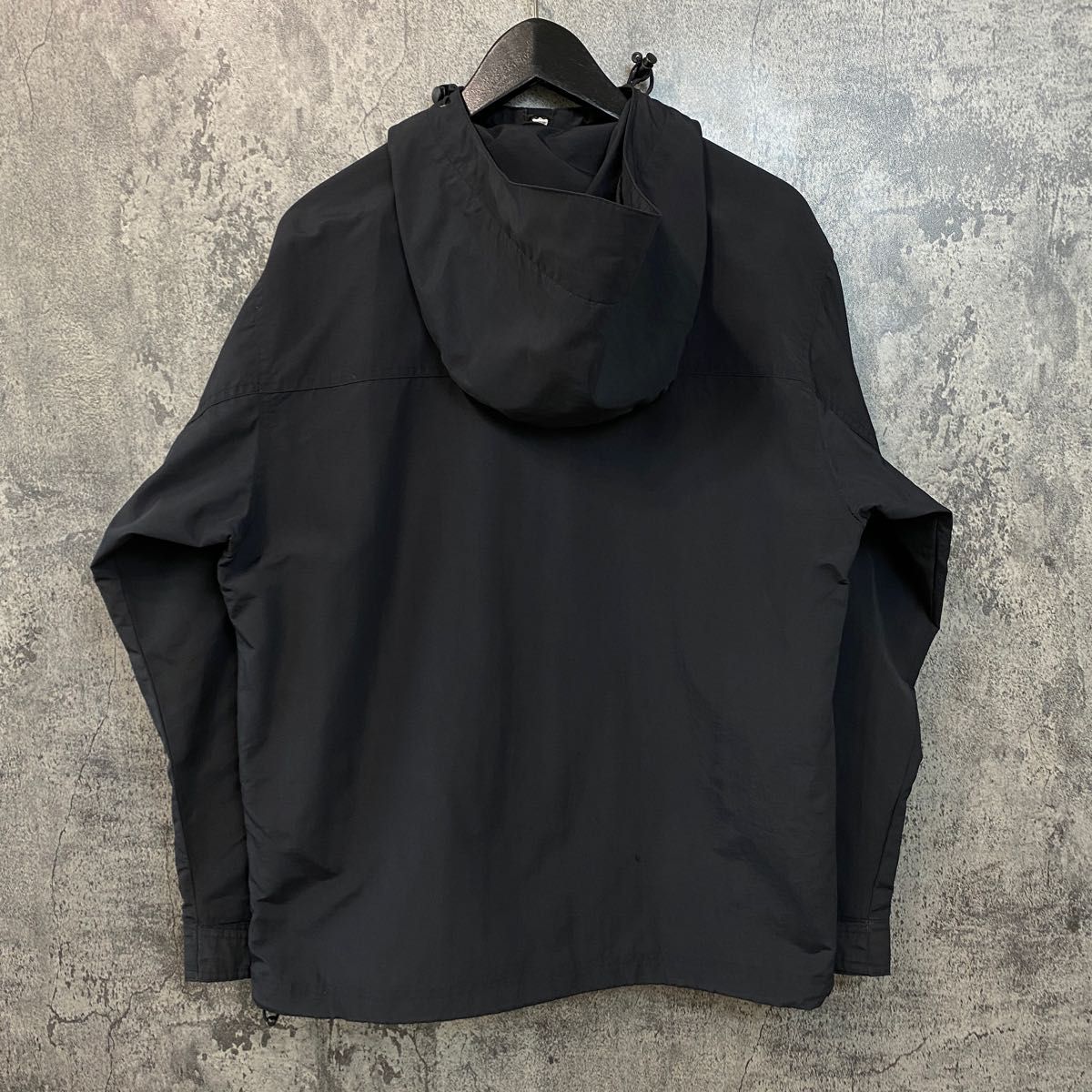 ノースフェイス 袖ロゴ マウンテンパーカー ブラック メンズ XS 115 ノースフェイス 袖ロゴ マウンテンパーカー ブラック メンズ XS 115