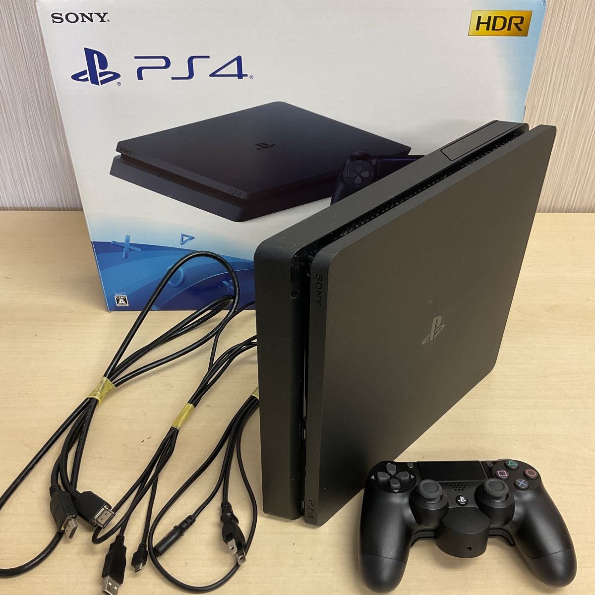 SAT30-100 SONY PlayStation4 PS4本体 CUH-2200A B01 ジェットブラック