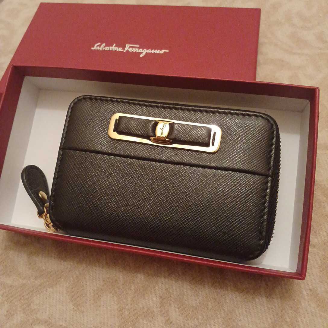 極美品 定価4 6万円 フェラガモSalvatore Ferragamoヴァラリボン高級