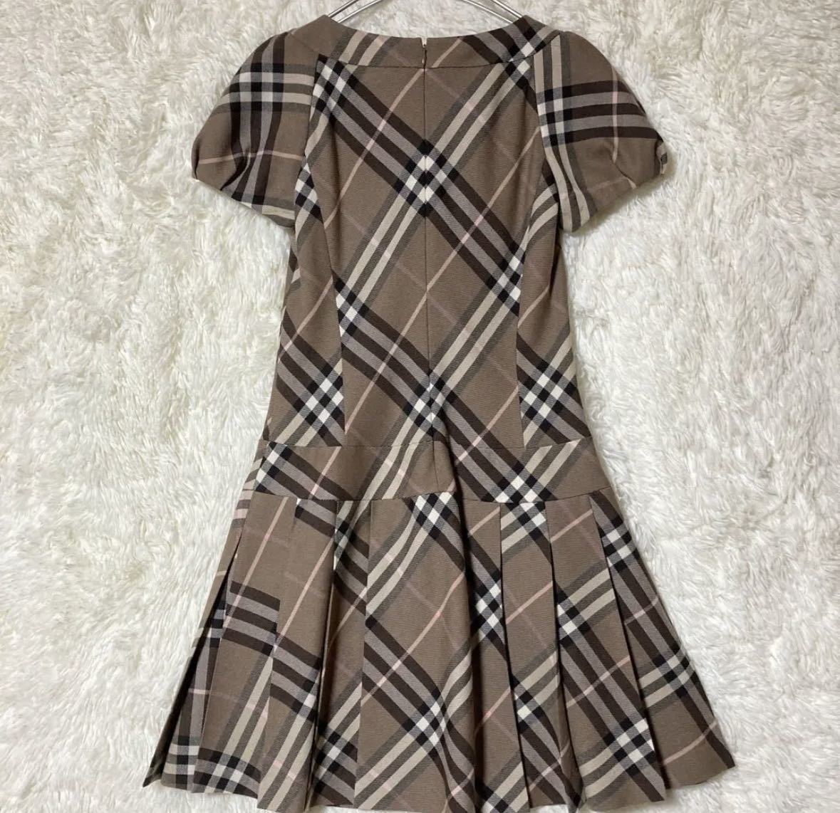 訳あり label Blue Burberry 【アパレル】☆極美品☆ バーバリーブルー