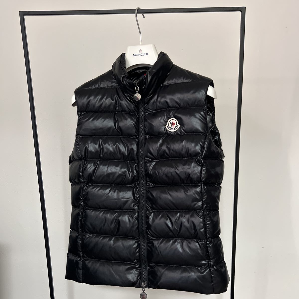 美品】MONCLER ダウンベスト GHANY GILET ブラック 00-