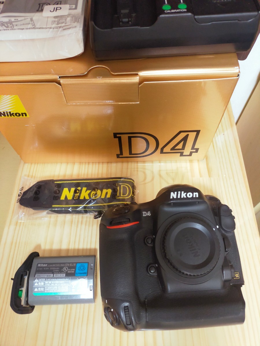 定番 ☆美品レベル☆ Nikon ニコン D4 ボディ 付属品充実♪ ニコン