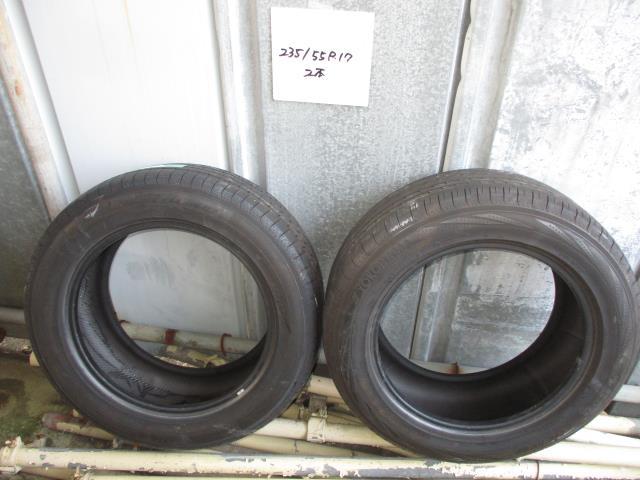 ヨコハマ ブルーアース RV-02 235/55R17 2019年 中古 タイヤ 2本セット 434955