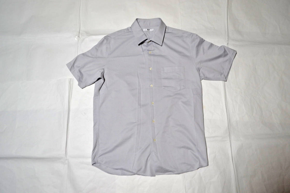 428　ユニクロ　ワイシャツ　Yシャツ　半袖　XLサイズ　ライトグレー_画像1