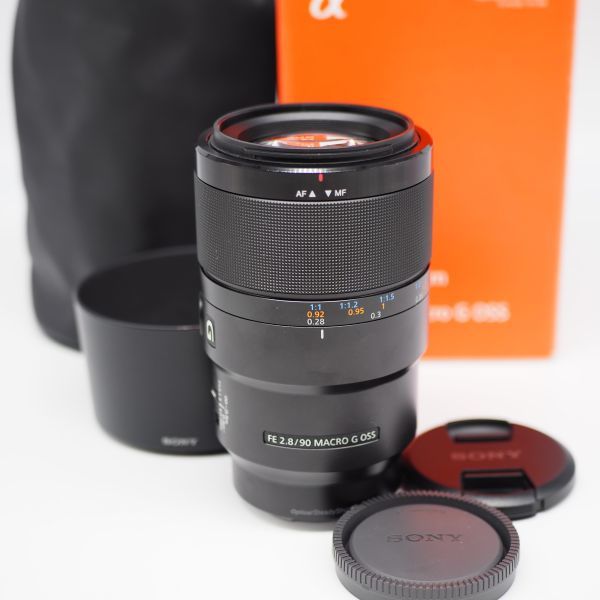 愛用 □ほぼ新品□ SONY SEL90M28G OSS G Macro F2.8 90mm FE ソニー