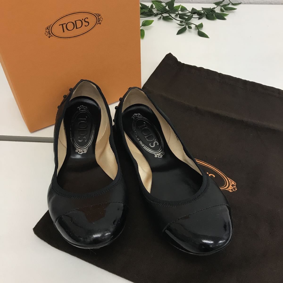 送料無料/新品】 【330-2】トッズ TOD'S ドライビングシューズ