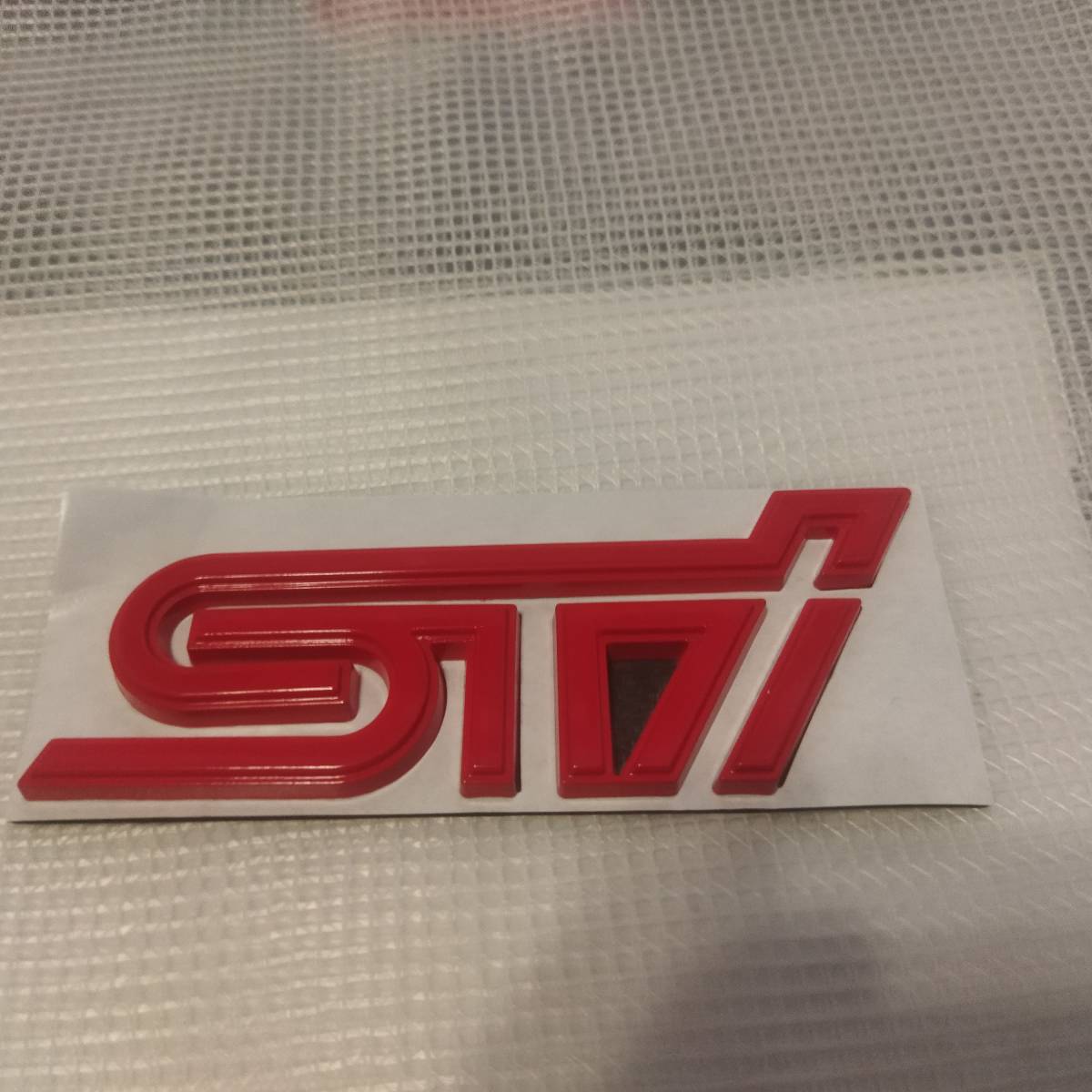 [ бесплатная доставка ]STI эмблема красный ширина 11cm× длина 4cm× толщина 5mm ① Subaru SUBARU металлический 