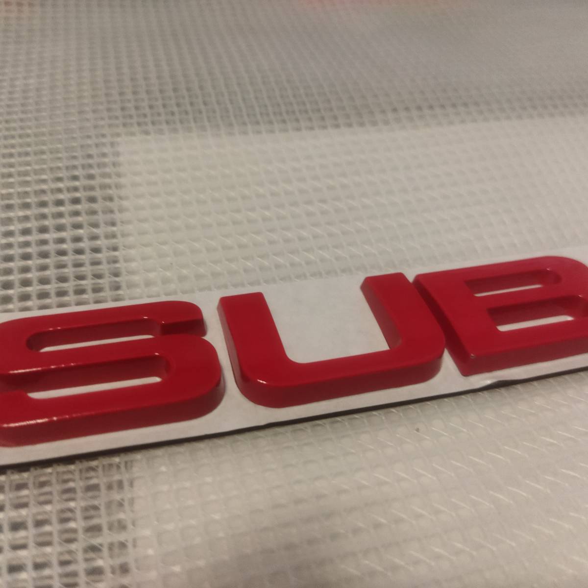 [ бесплатная доставка ]SUBARU эмблема красный ширина 21.5cm× длина 3cm× толщина 5mm ② Subaru SUBARU металлический 