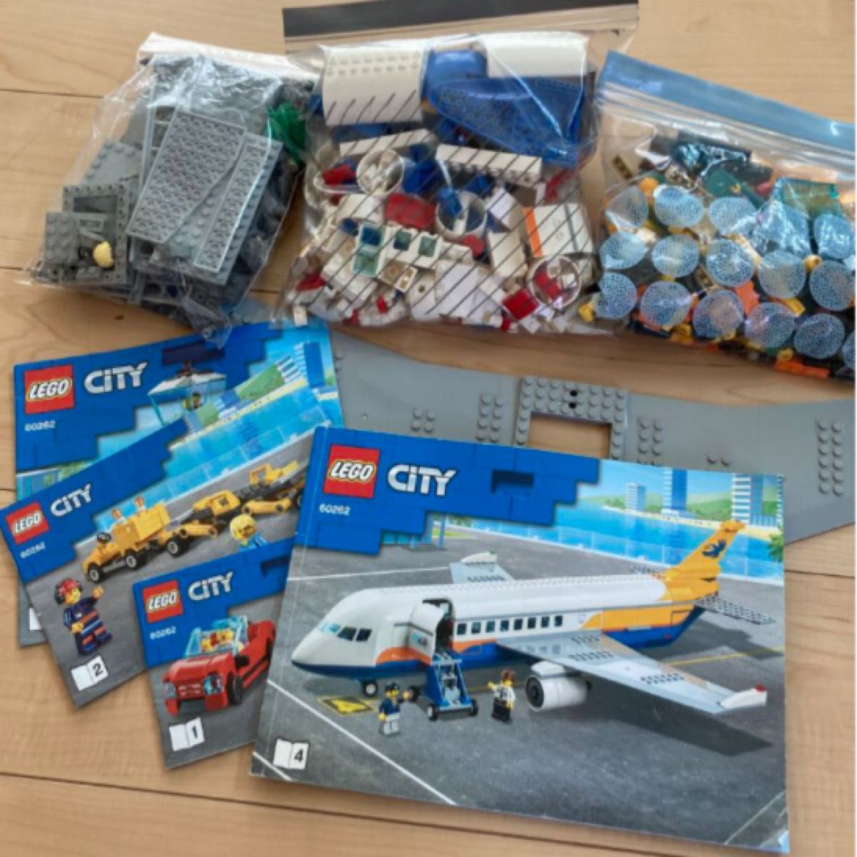 LEGO レゴシティ パッセンジャーエアプレイン 60262｜PayPayフリマ