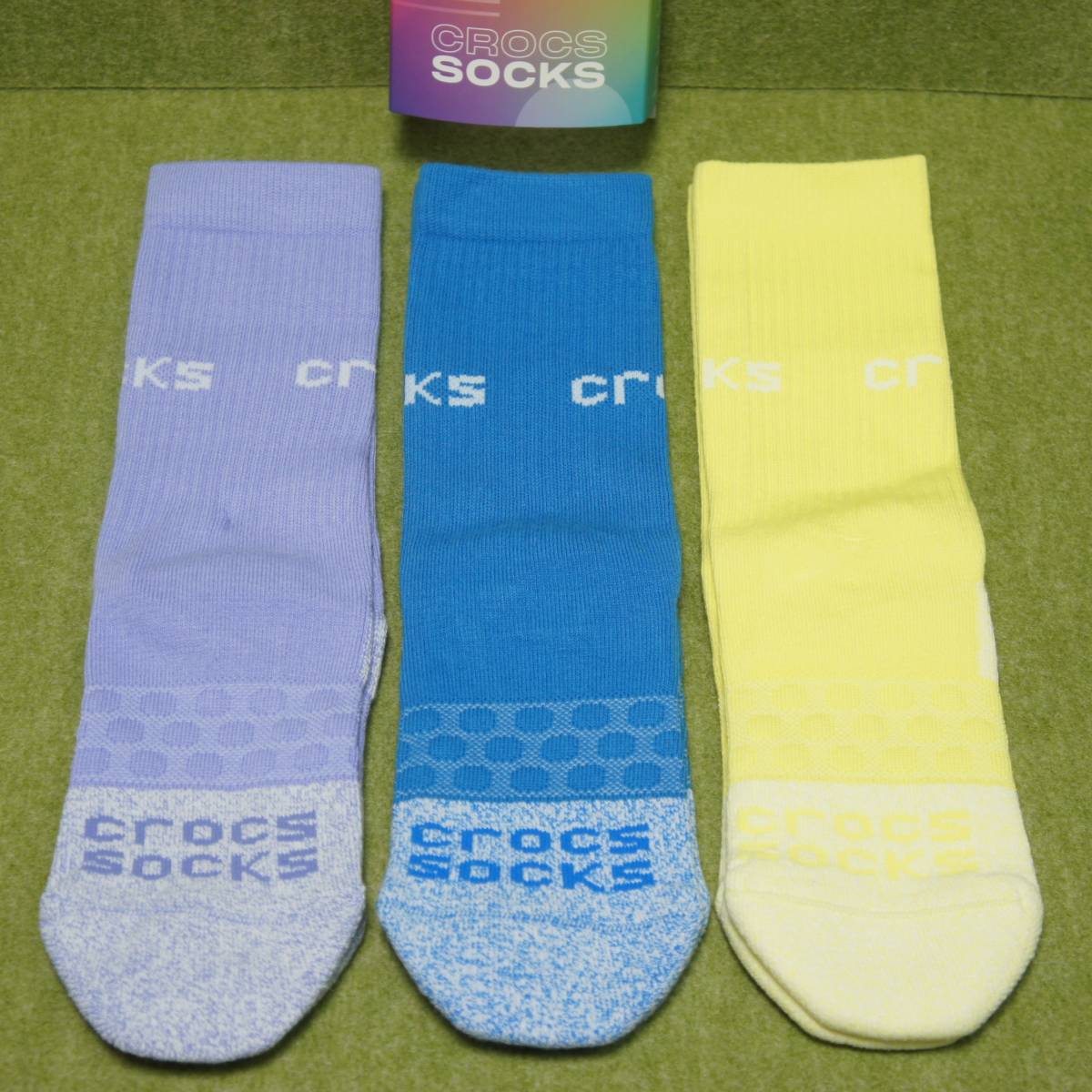 サイズ22～24.5cm★3足セット★クロックス　ソックス　CROCS SOCKS★女性に　大人サイズS★207955-5PZ-S★正規品★9148 スポーツソックス_画像2