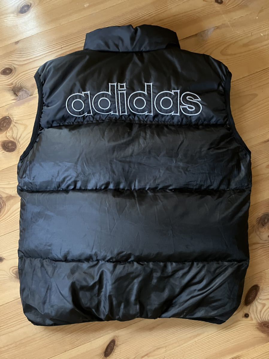 春秋★adidas★ダウンベスト★天然羽毛★ADIDAS★ブラック★黒★チョッキ★160 メンズS相当★軽い★お洒落★着やすい★防寒★寒さ対策_画像2