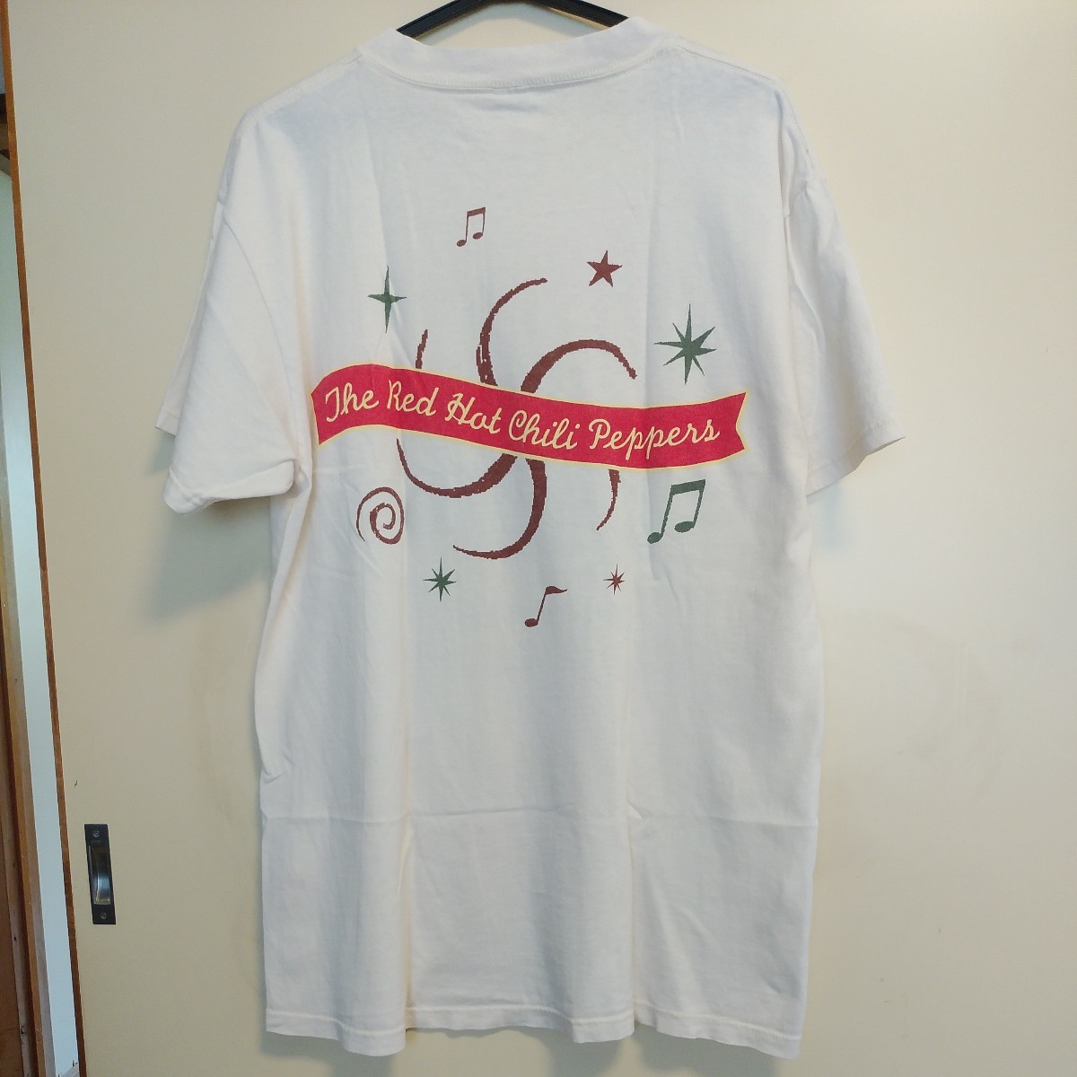 希少 90S USA ビンテージ RED HOT CHILI PEPPERS Tシャツ レッド 希少 90S USA ビンテージ RED HOT CHILI PEPPERS Tシャツ レッド