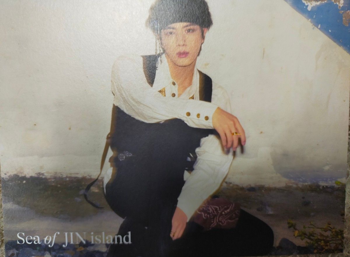 【今だけ値下げ】BTSジン写真集「Me, Myself, & JIN ‘Sea of JIN island’」付属品4点