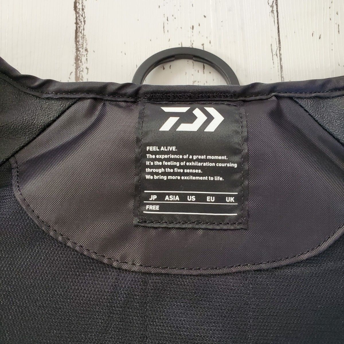 新品】ダイワ ライトフローティングベスト DAIWA DF-6322 ブラック