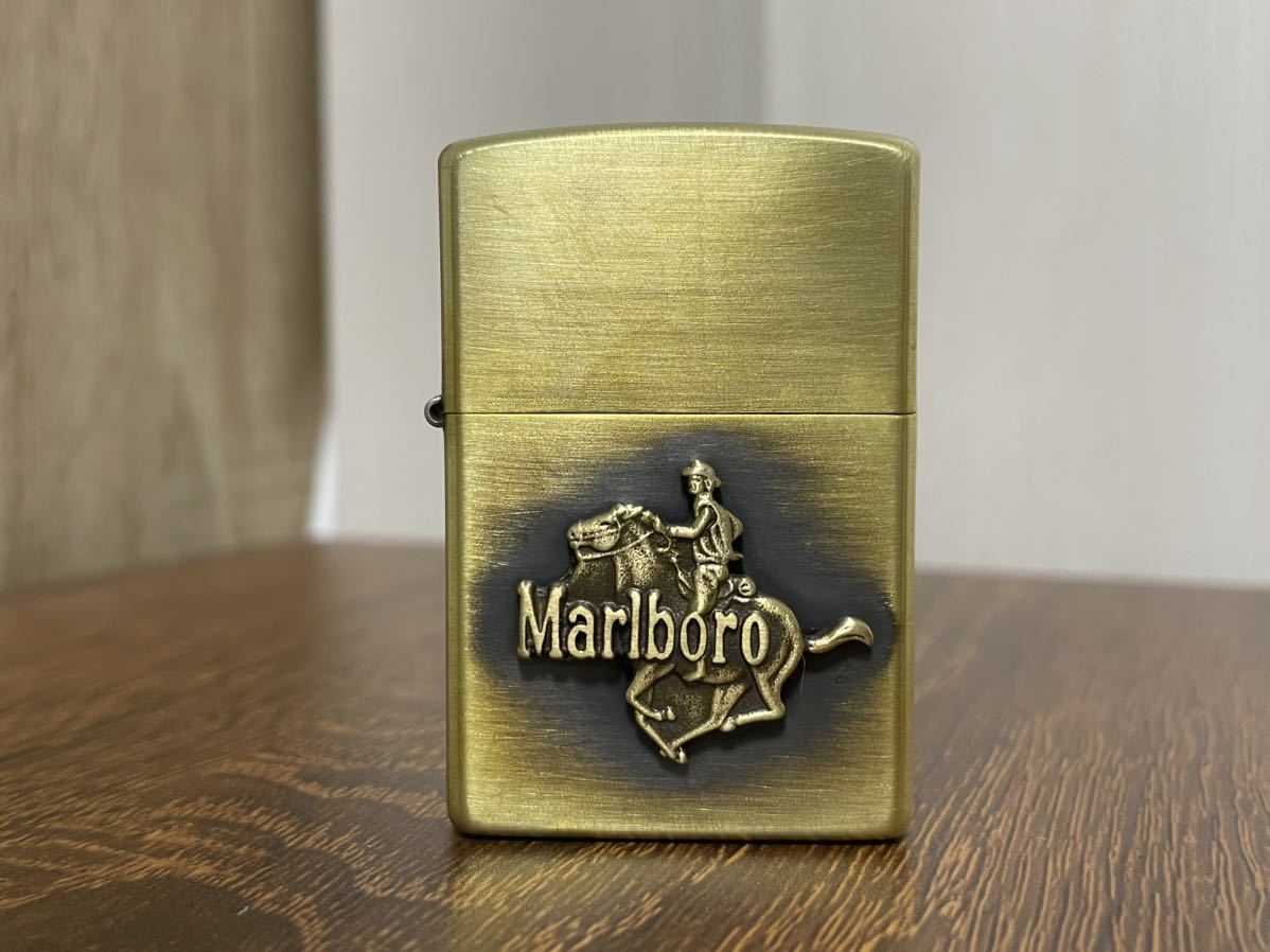 送料無料中古美品ZIPPO ジッポライターマルボロMarlboroオイルライター