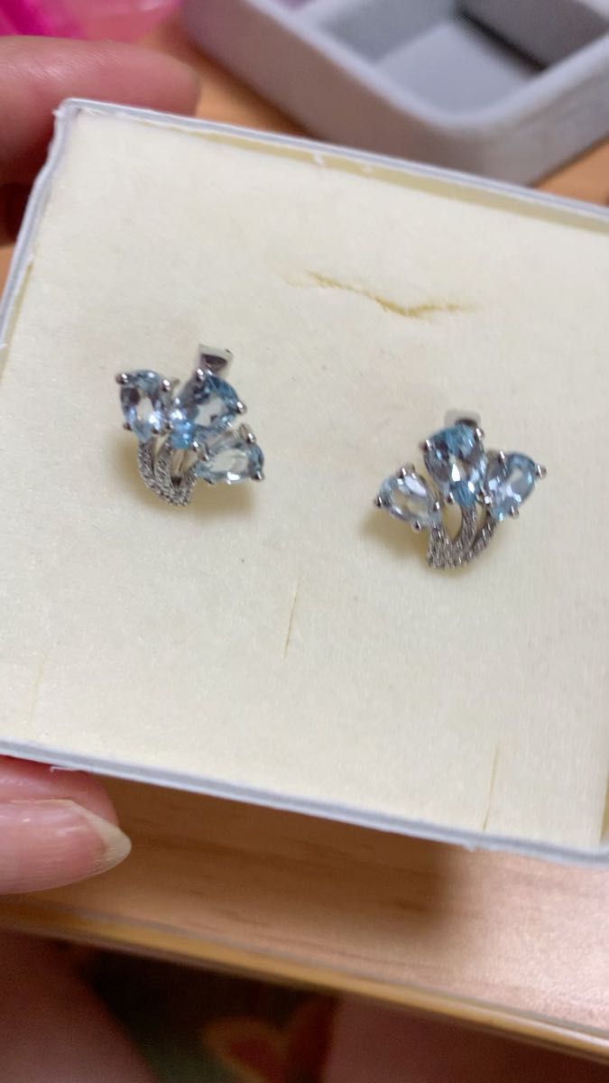 最終値下げ、最高品質、天然スカイブルートパーズピアス、3ct