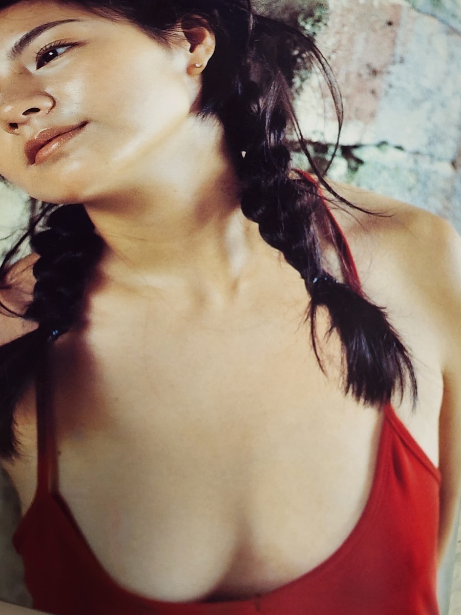 吉本多香美 1998年 SEXY写真集 「Surfacing」 item details 吉本多香美 1998年 SEXY写真集 「Surfacing」 item details