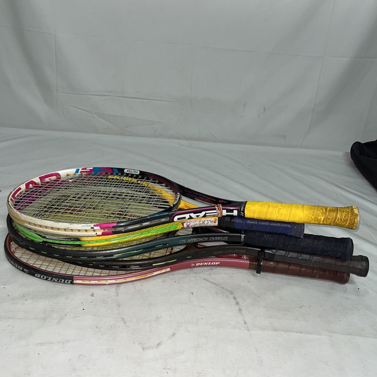 【ジャンク品】テニスラケットまとめ売り。DUNLOP、YAMAHA、prince、HEAD、他。YONEX シューズ入れ_画像8